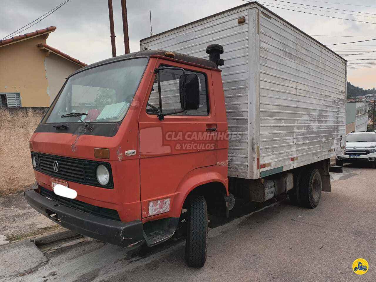 CAMINHAO VOLKSWAGEN VW 680 Baú Furgão 3/4 4x2 CLA Caminhões e Veículos JUNDIAI SÃO PAULO SP